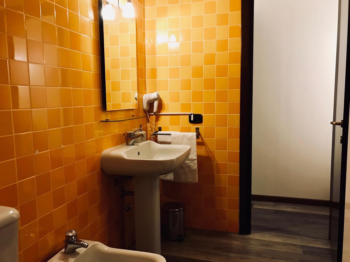 Alla Galleria B&B Verona Exterior foto
